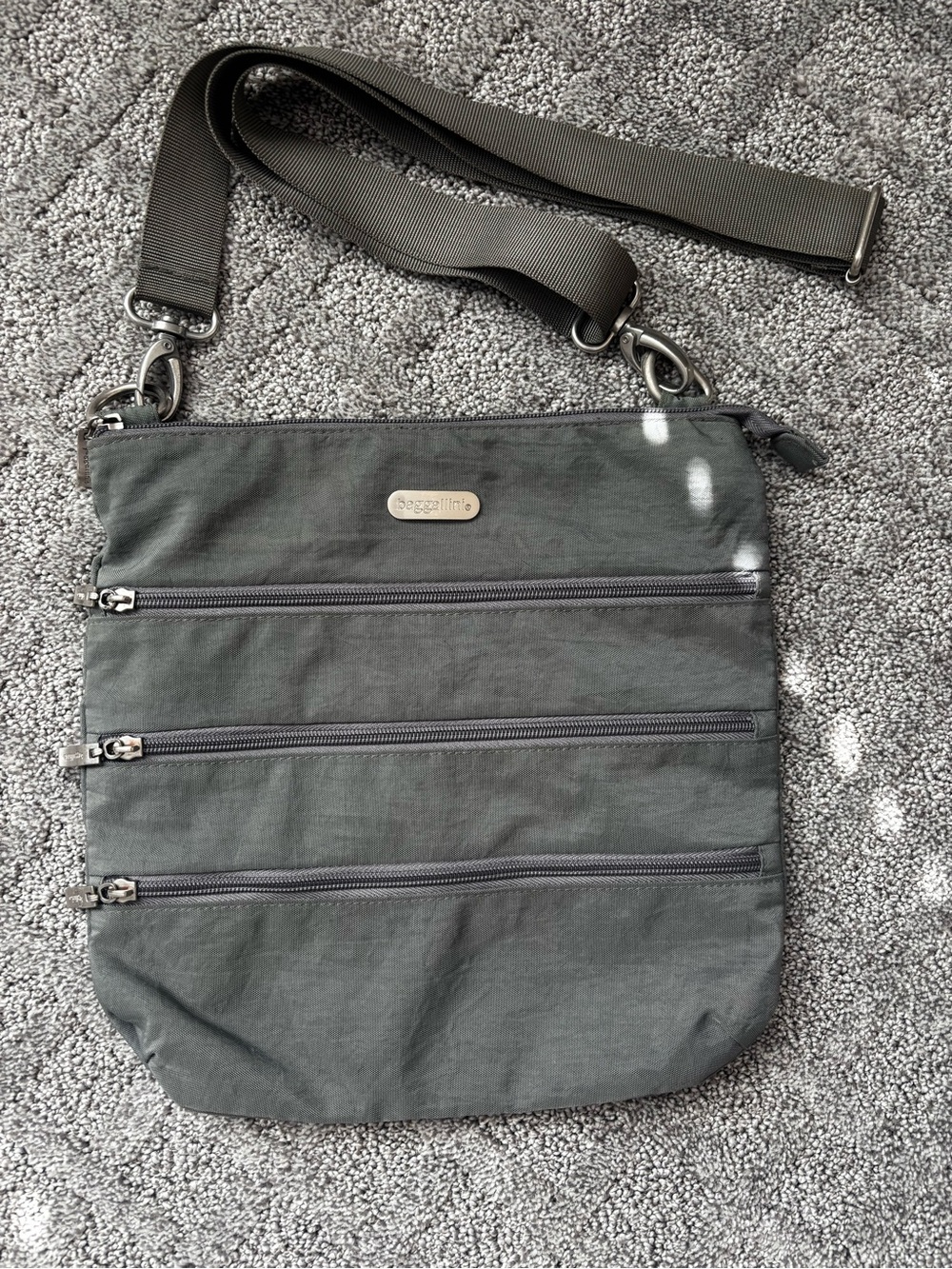Baggallini Gray Triple-Zip Crossbody Messenger
